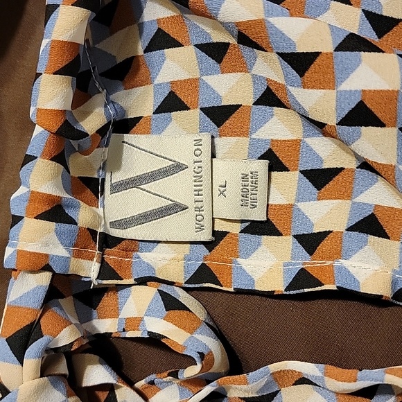 Ladies blouse - Picture 3 of 5